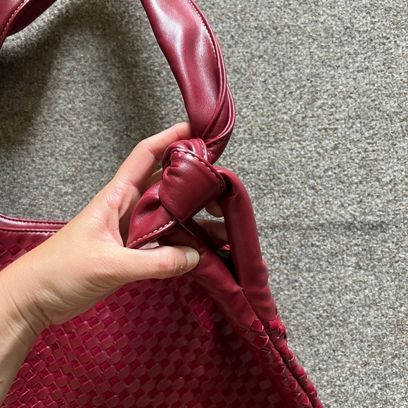 Pritzi Woven Leather Red Hobo Shoulder Tote Satchel Hand Bag Purse Zip Closure - Picture 4 of 13